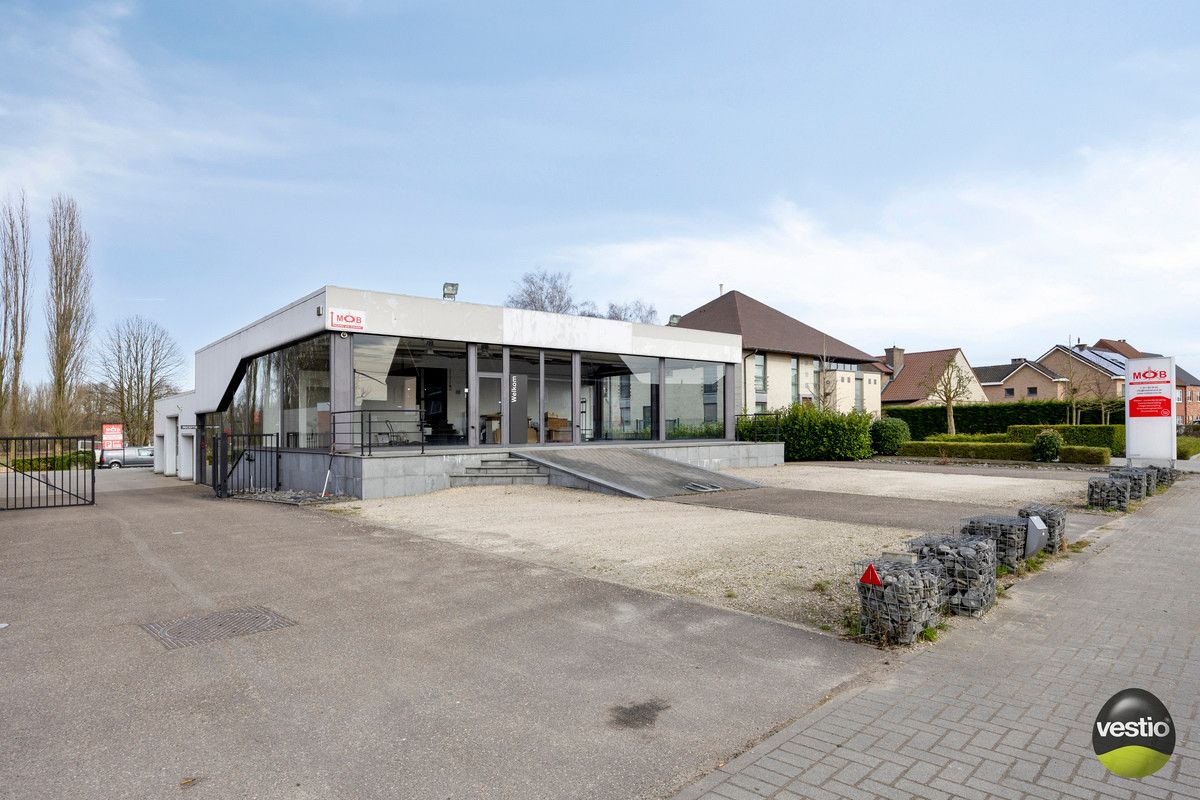 MULTIFUNCTIONEEL HANDELSPAND MET CONCIERGESTUDIO OP 19A82CA TE BEVERST. foto 6