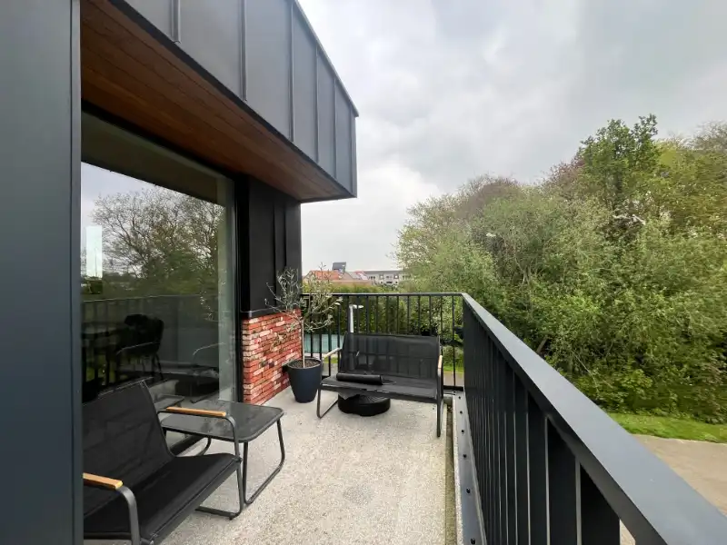 Ruim en lichtrijk appartement met garage op rustige, centrale ligging foto 7