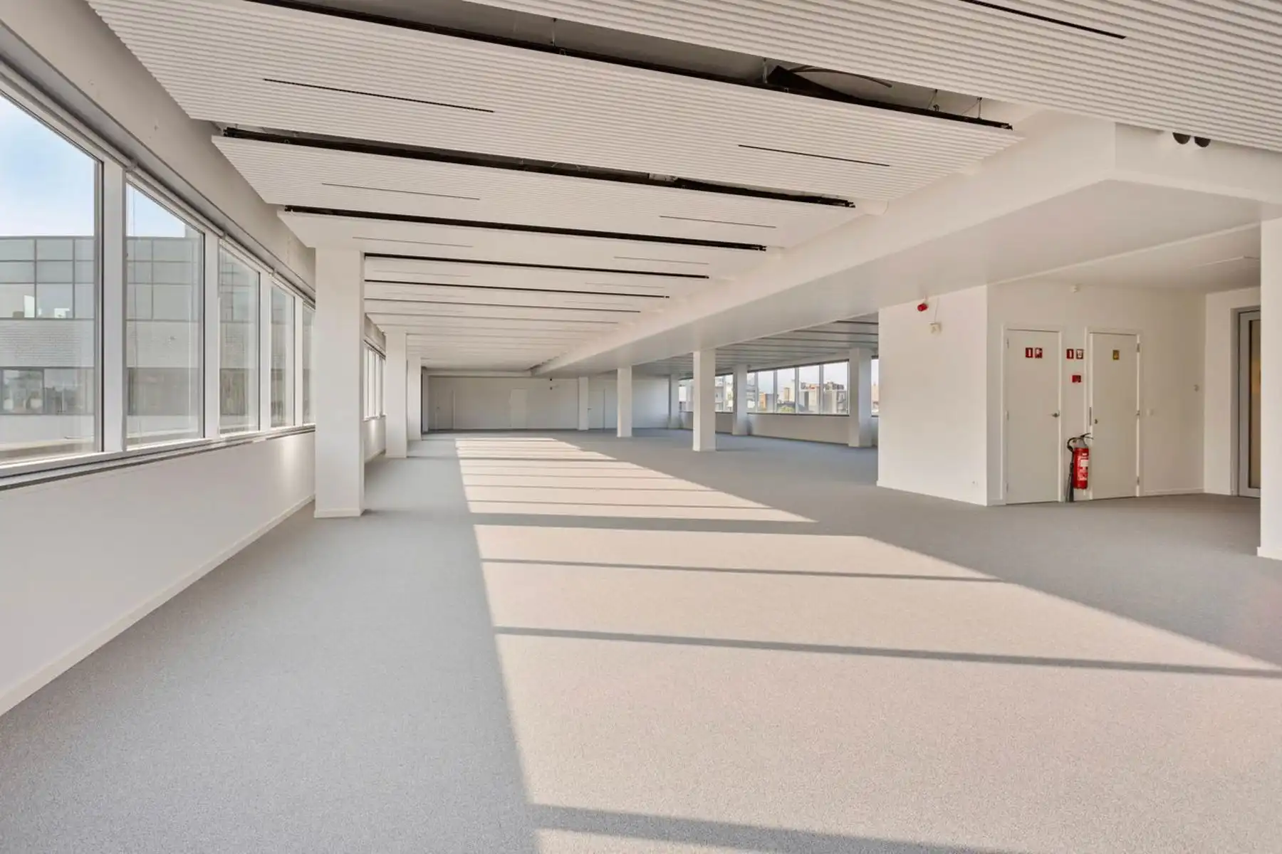 The Compass – Flexibele en duurzame kantoren foto 11