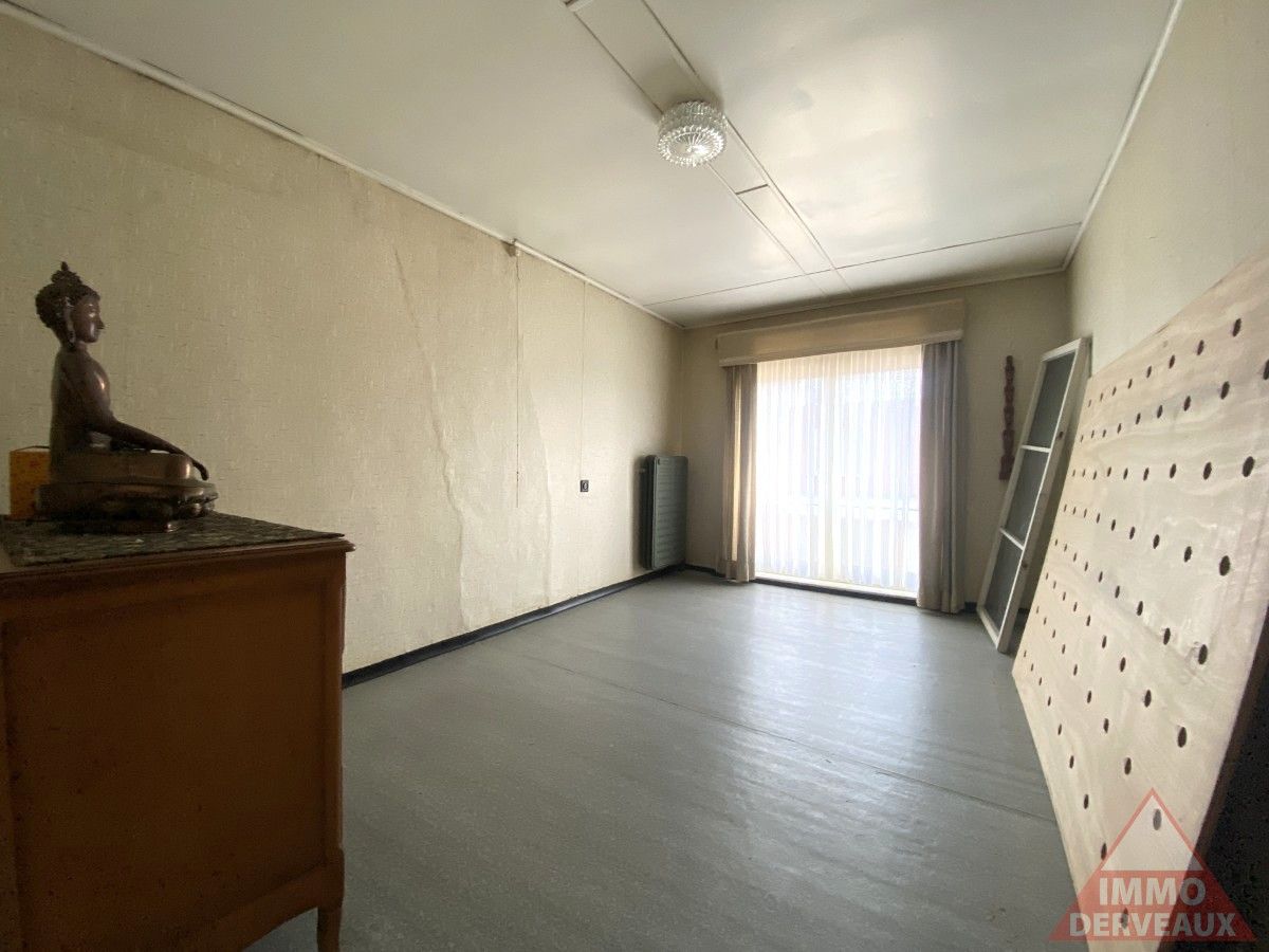 Moorslede – Op te frissen woning met werkplaats foto 8