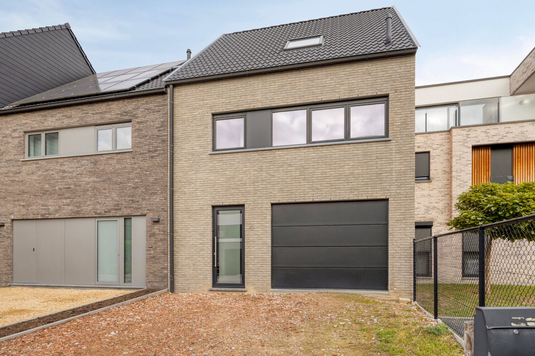 Moderne gezinswoning met uitstekende ligging in Bertem foto {{pictureIndex}}