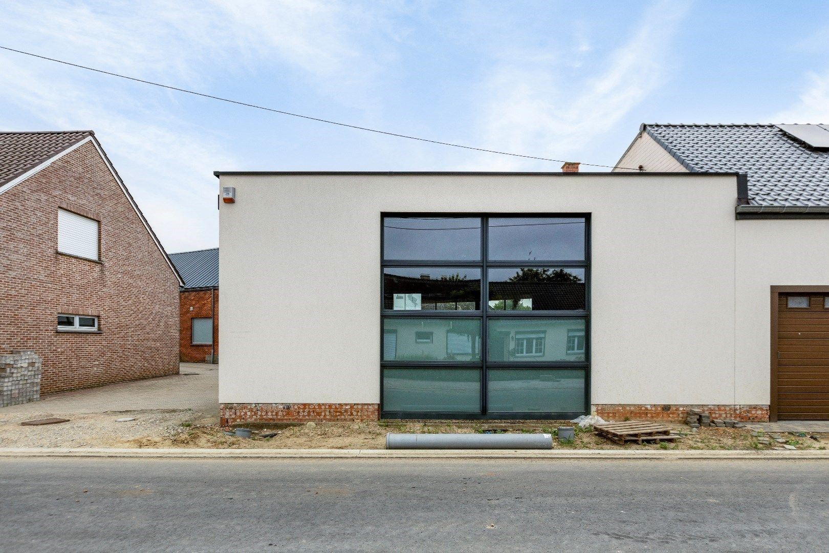 Bedrijfsgebouw met kantoren, magazijnen - groot 2100m²  foto 42