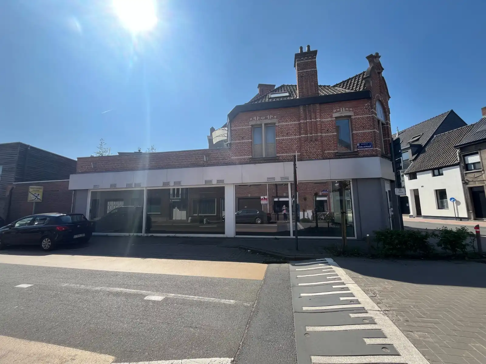 Handelspand in centrum Deinze foto {{pictureIndex}}