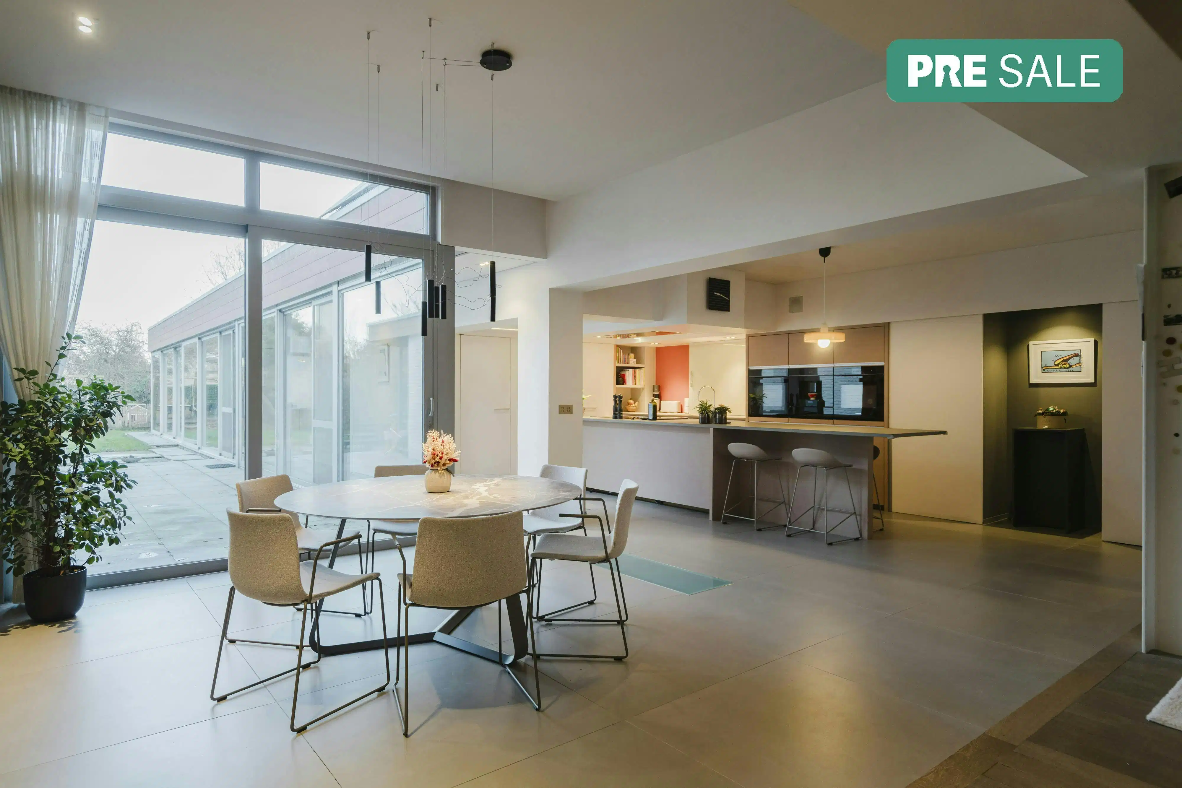 Gerenoveerde burgerwoning met 5 kamers te koop Beveren-Leie foto 39