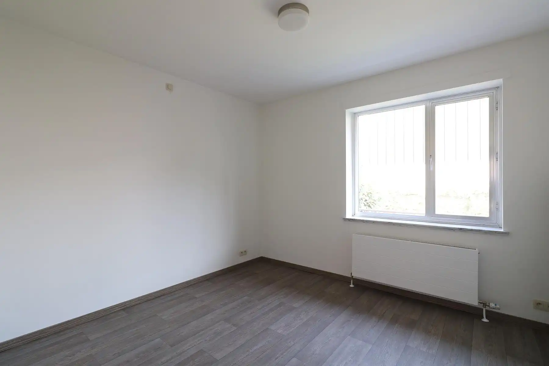 Ruim appartement met 3 slaapkamers in hart van Bree.  foto 9