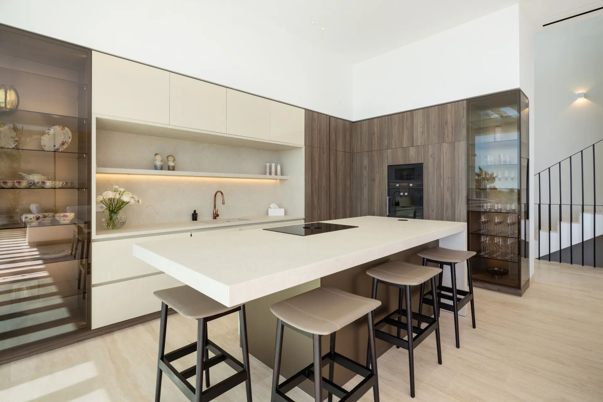 Adembenemende designvilla in exclusief Los Flamingos – waar modern wonen en luxe samenkomen aan de Costa del Sol foto 9