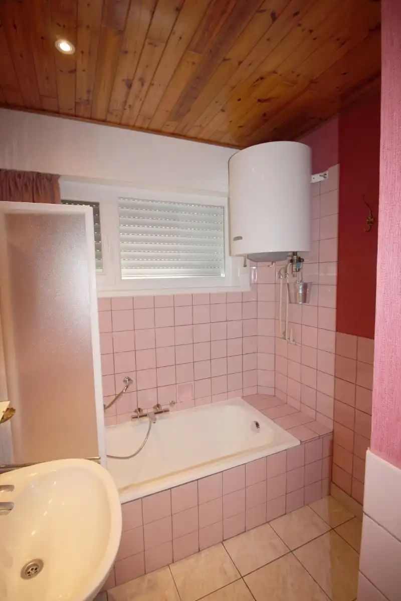 2-slaapkamer appartement met garage foto 12