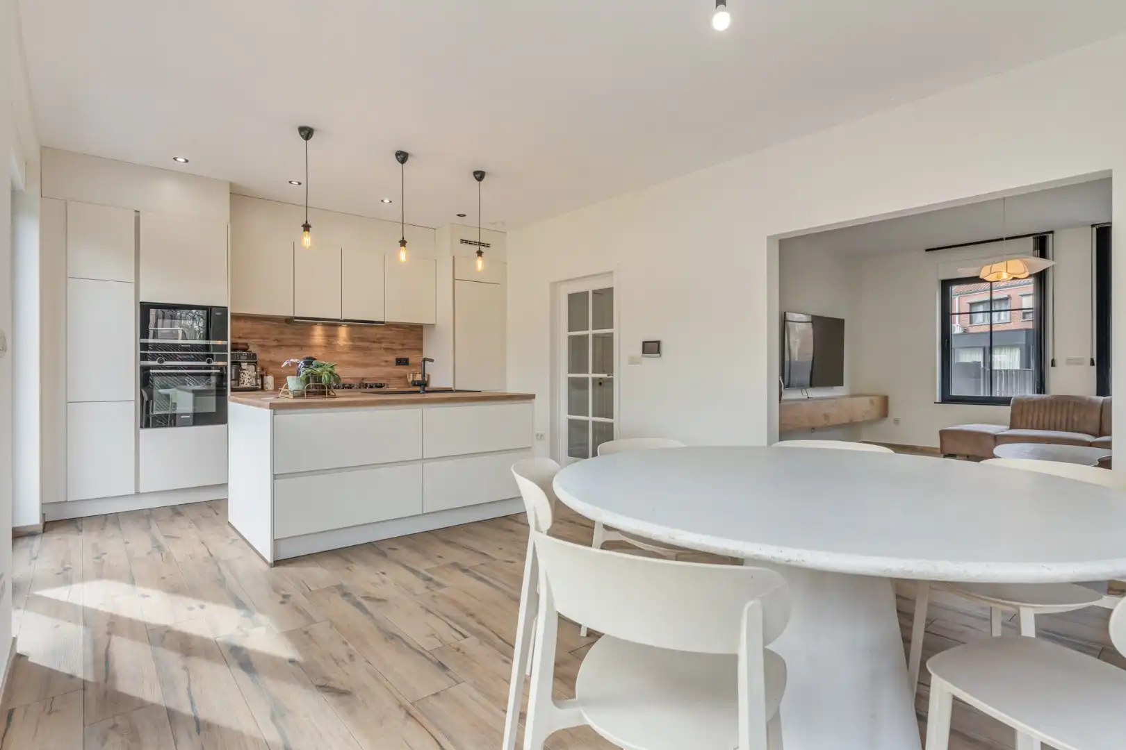 UNIEK VASTGOEDAANBOD! Kwaliteitsvolle pastorijwoning met duurzame technieken en uitzonderlijk wooncomfort foto 16