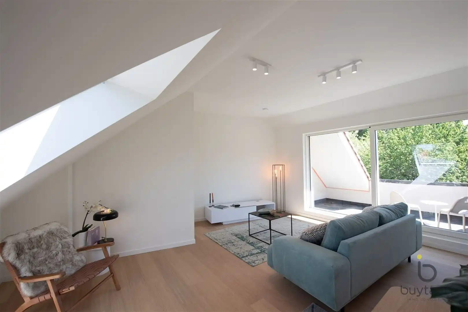 Beleef luxe, comfort en energiezuinigheid in een karaktervolle architectuur. foto 7