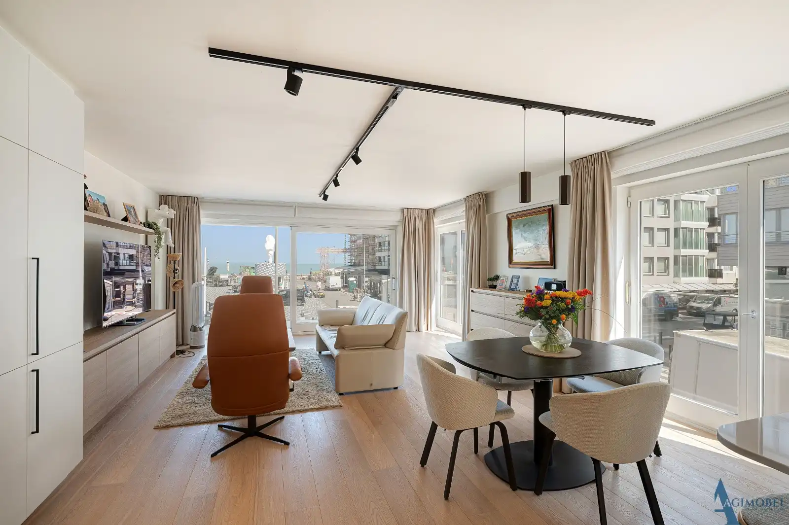Exclusief  hoek appartement met frontaal zeezicht aan het Rubensplein. foto 4