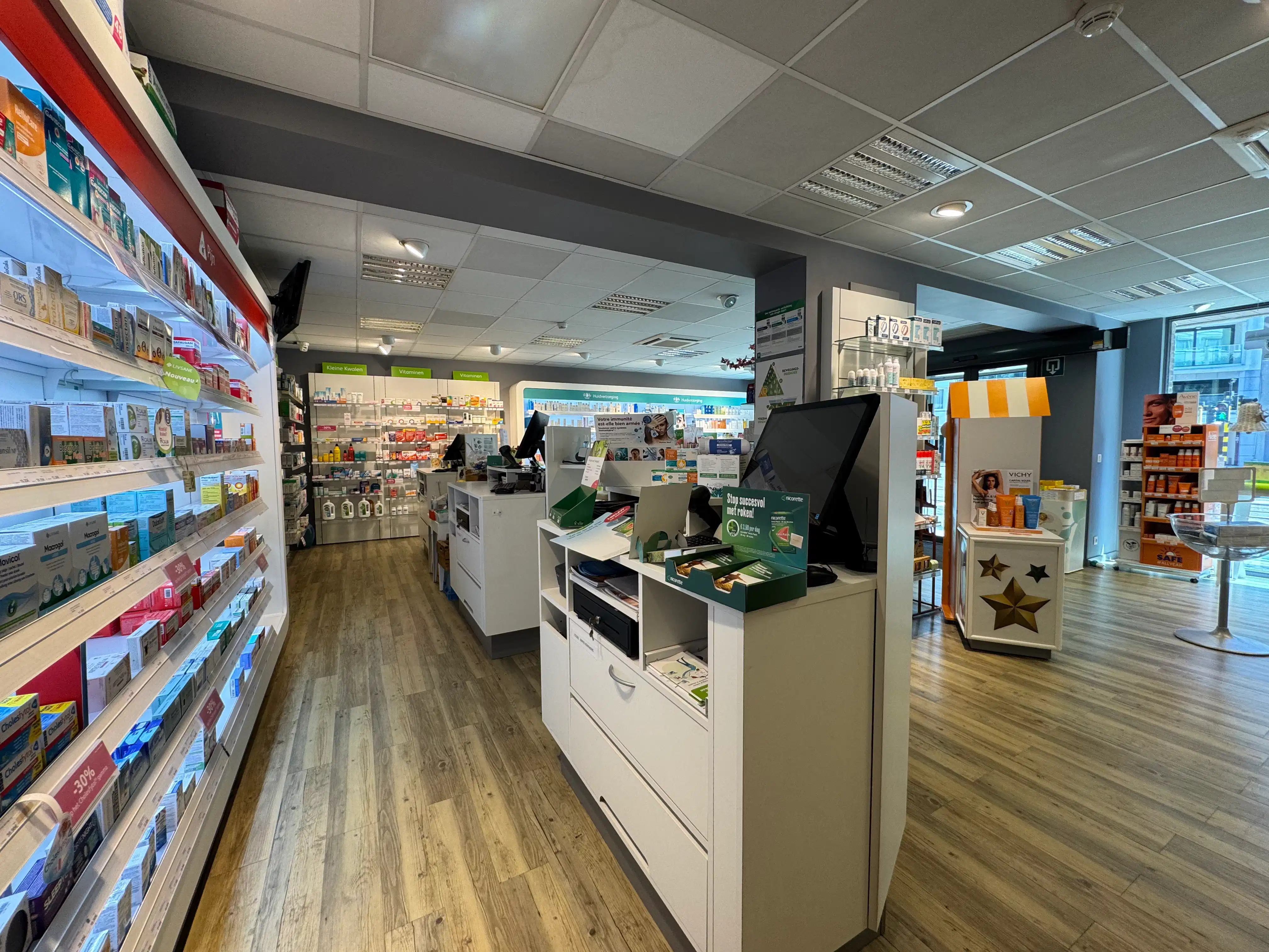 Handelsgelijkvloers 142m² foto 2