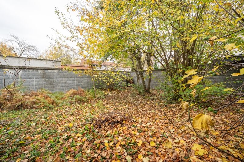 Centrum Roeselare - Kantoorgebouw met woongelegenheid en garage foto 16