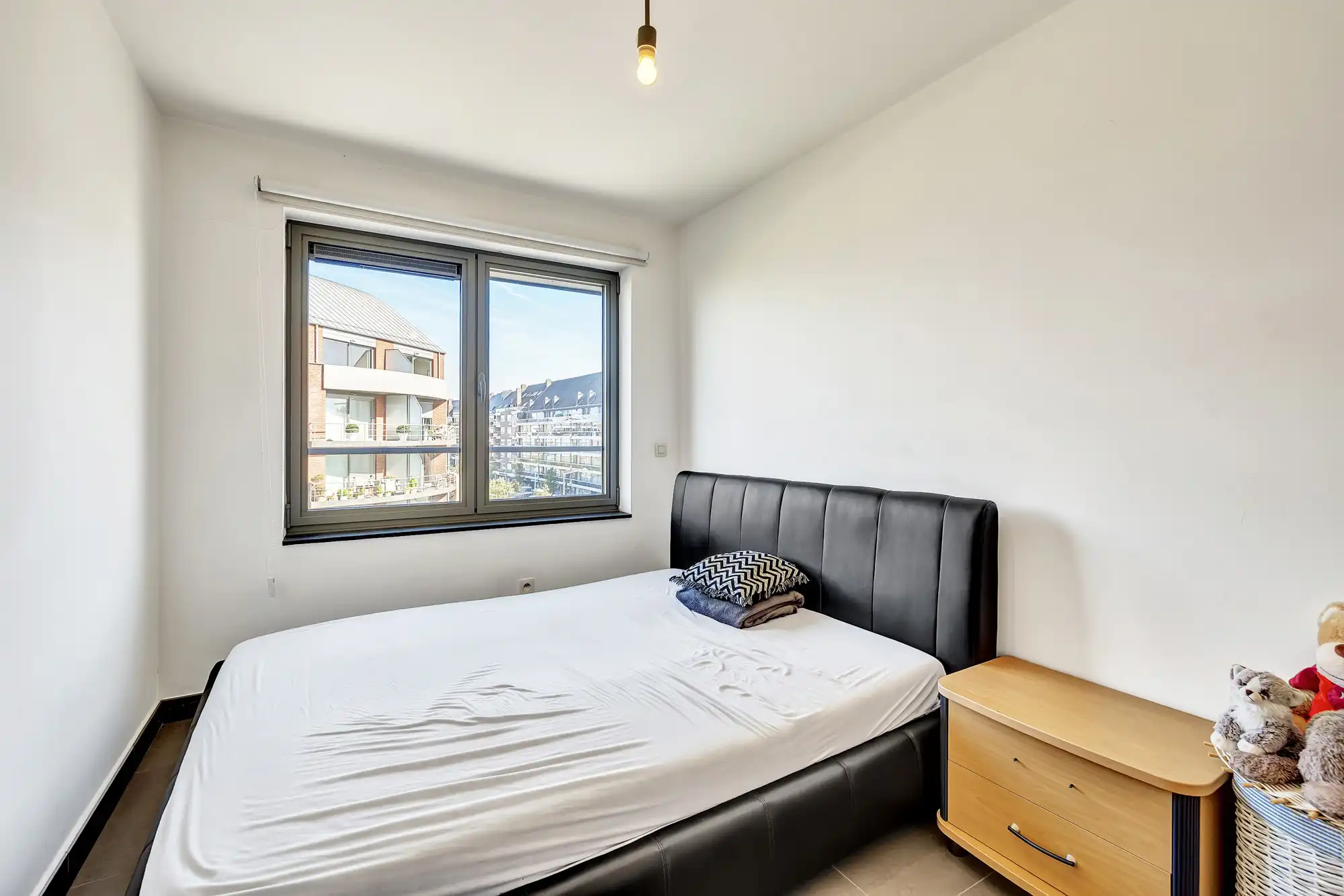 Ruim 2-slaapkamer app met staanplaats in centrum Ninove foto 13