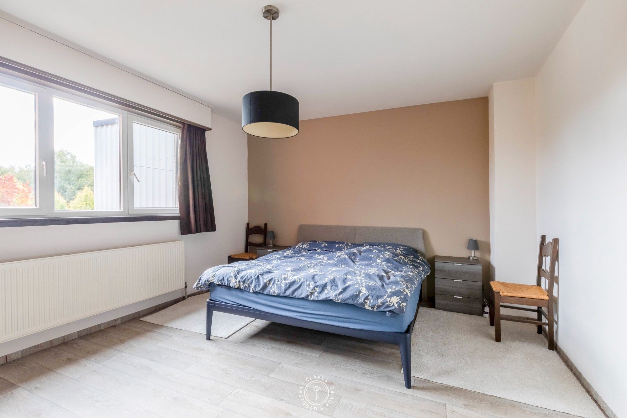 Fijne en energiezuinige woning met garage op een zeer goede locatie. foto 9