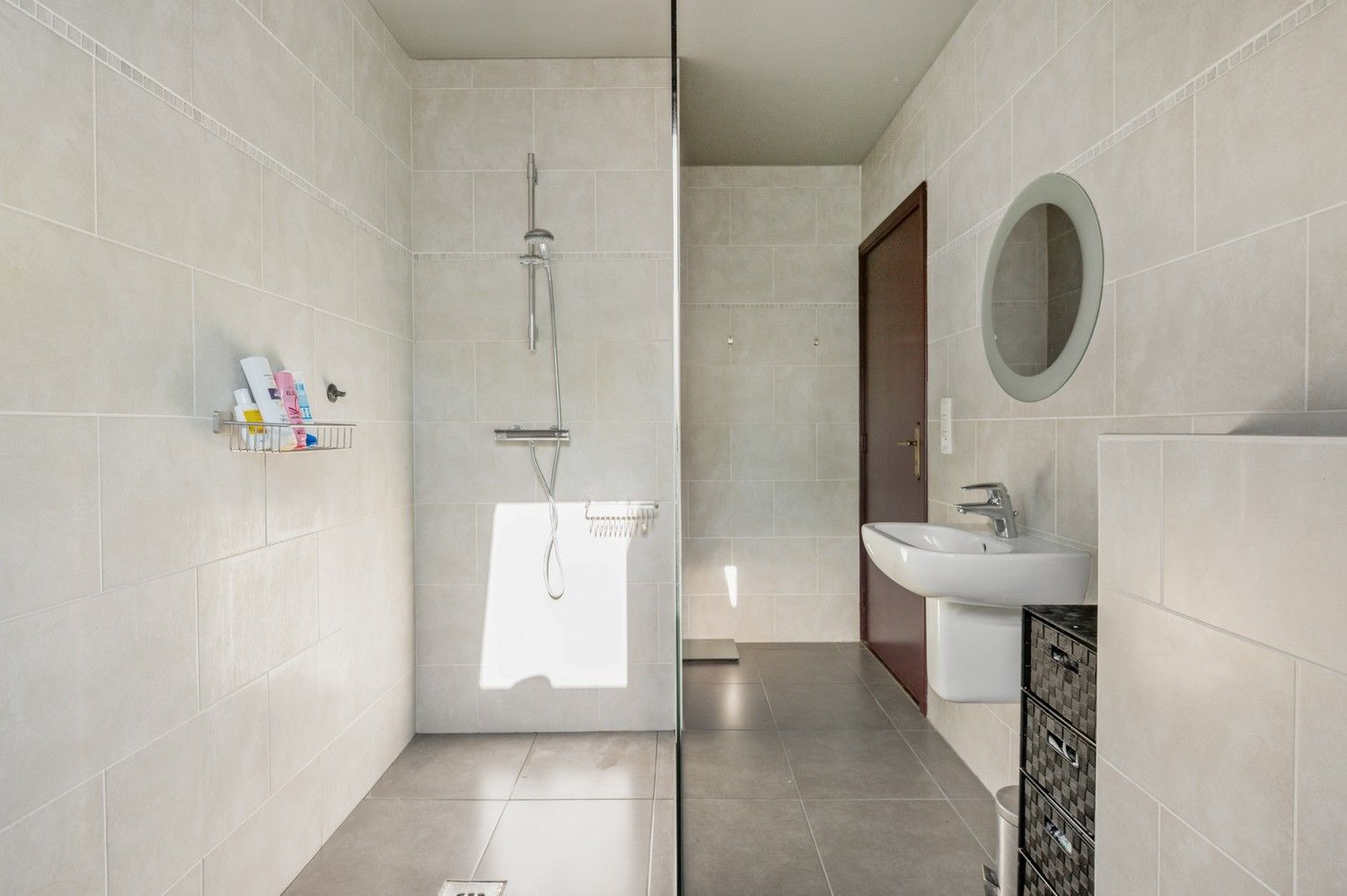 Charmante hoeve in een oase van groen foto 17