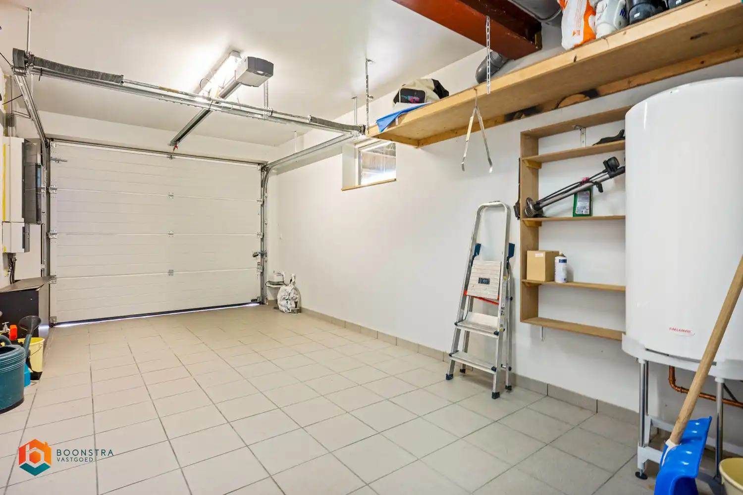 Instapklare woning met 4 slpkrs op perceel van 1122m² in regio Waimes foto 21