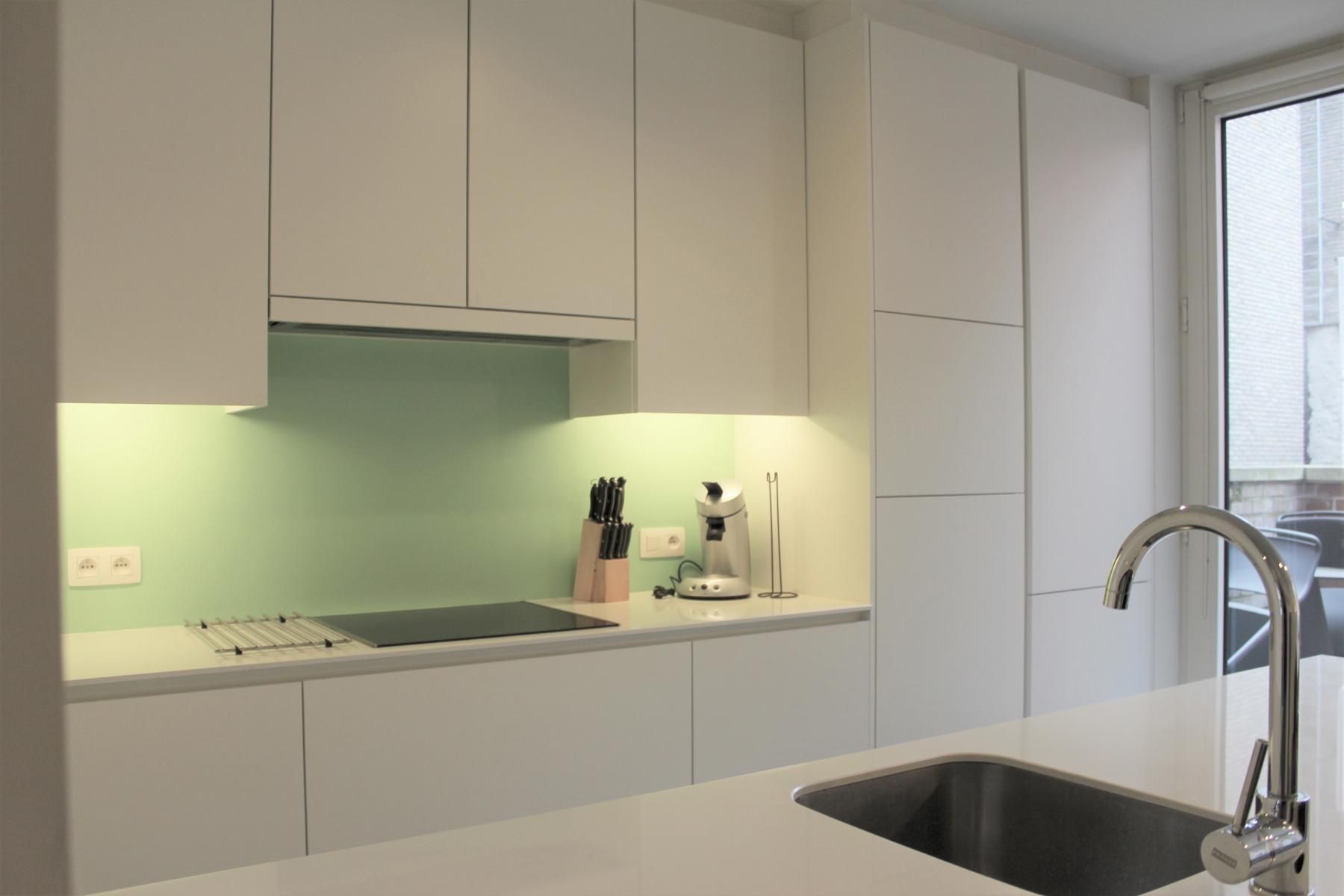 Gemeubeld, lichtrijk appartement  foto {{pictureIndex}}