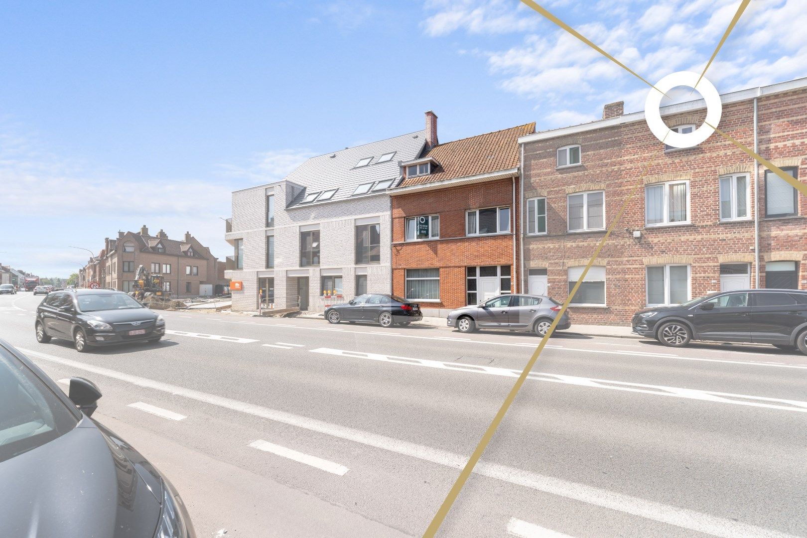 Ruime woning op een uitstekende locatie met 4 slaapkamers, een ruime zolder en een mogelijkheid om een garage te plaatsen foto {{pictureIndex}}
