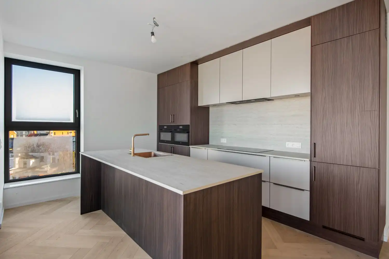 Exclusief 3-slaapkamerappartement met wintertuin op de bovenste verdieping – De Lesselier foto 3