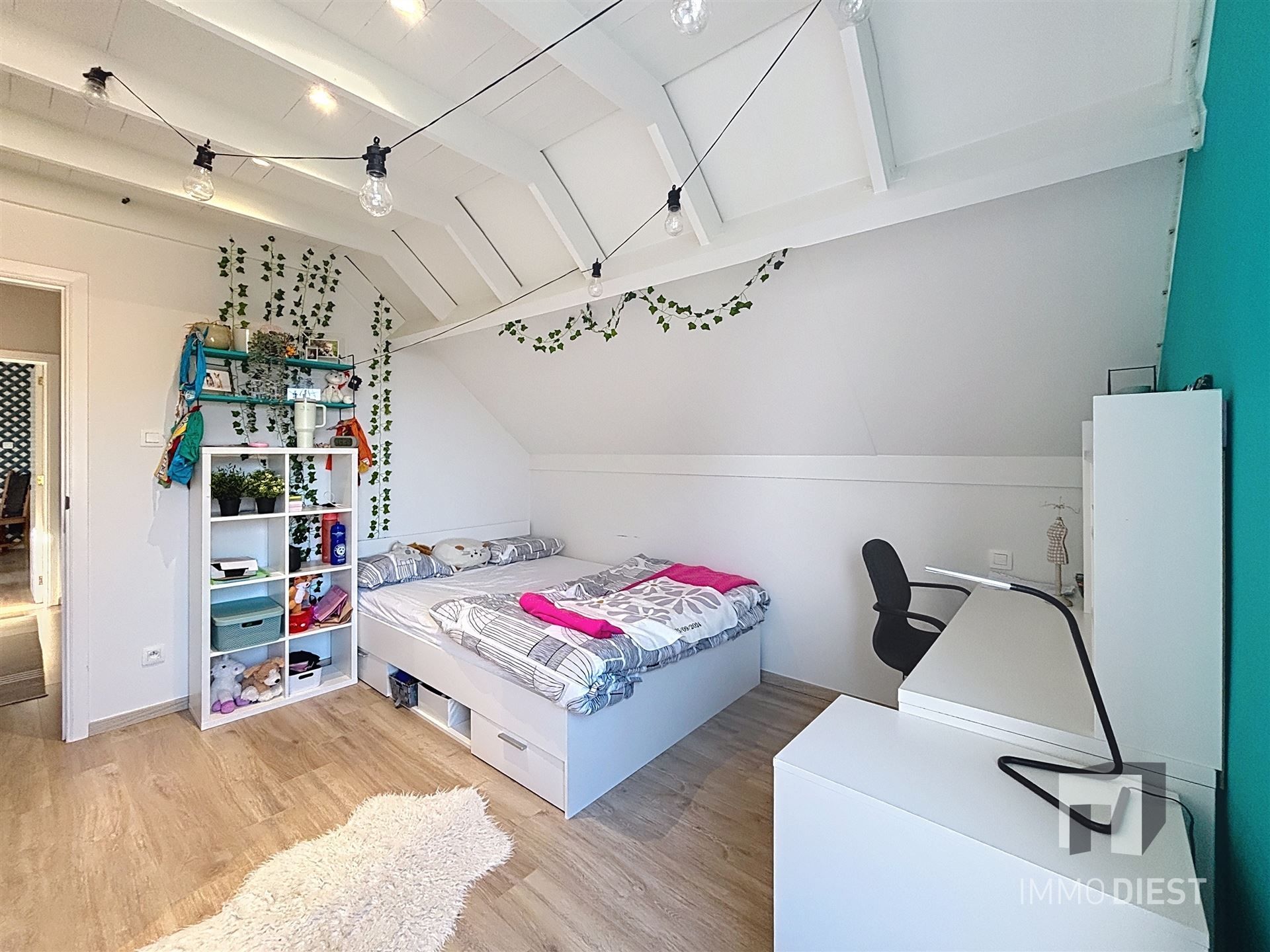 Perfecte gezinswoning in doodlopende straat met 3slpks en een mooie tuin foto 29