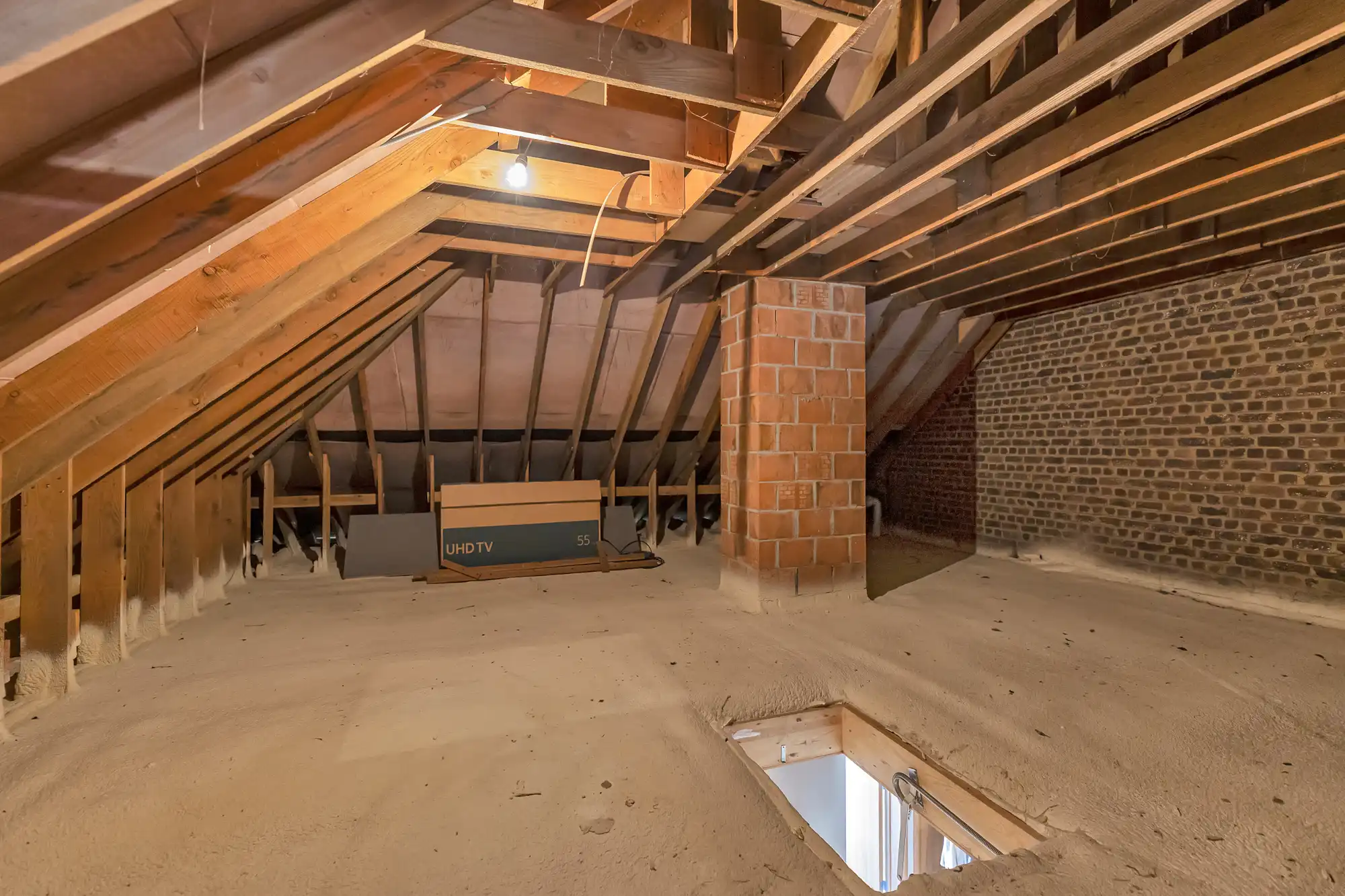 Prachtige HOB met 4 slaapkamers, ruime garage en grote tuin foto 21