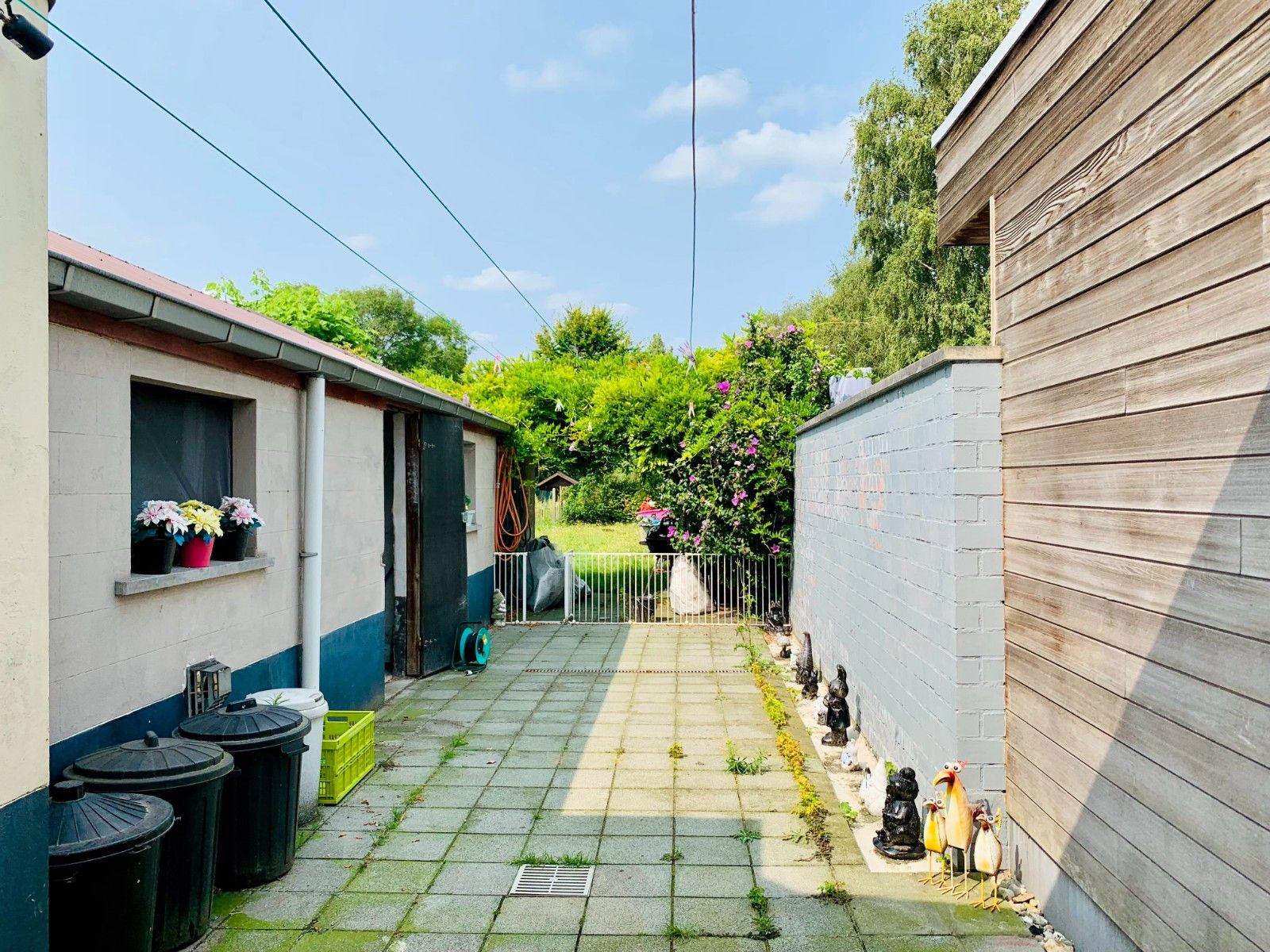 Goed gelegen rijwoning in centrum Deinze foto 9