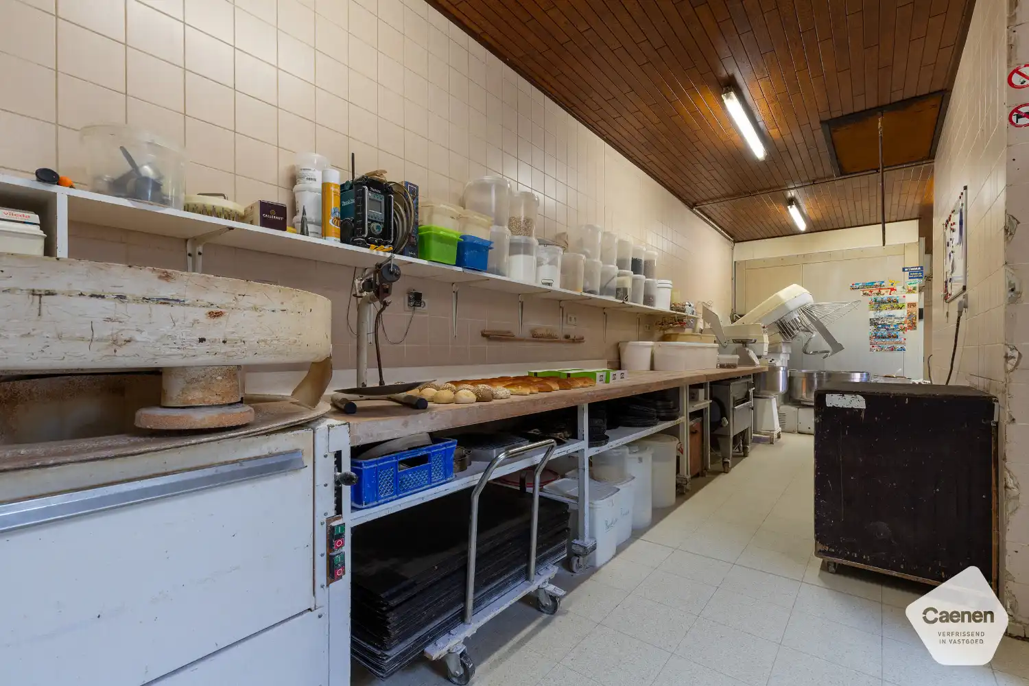 Veelzijdig handelspand met woonst en met tal van mogelijkheden momenteel ingericht als bakkerij foto 10