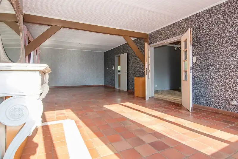 Interessant renovatieproject in groene omgeving op een knap perceel van bijna 12 are foto 9