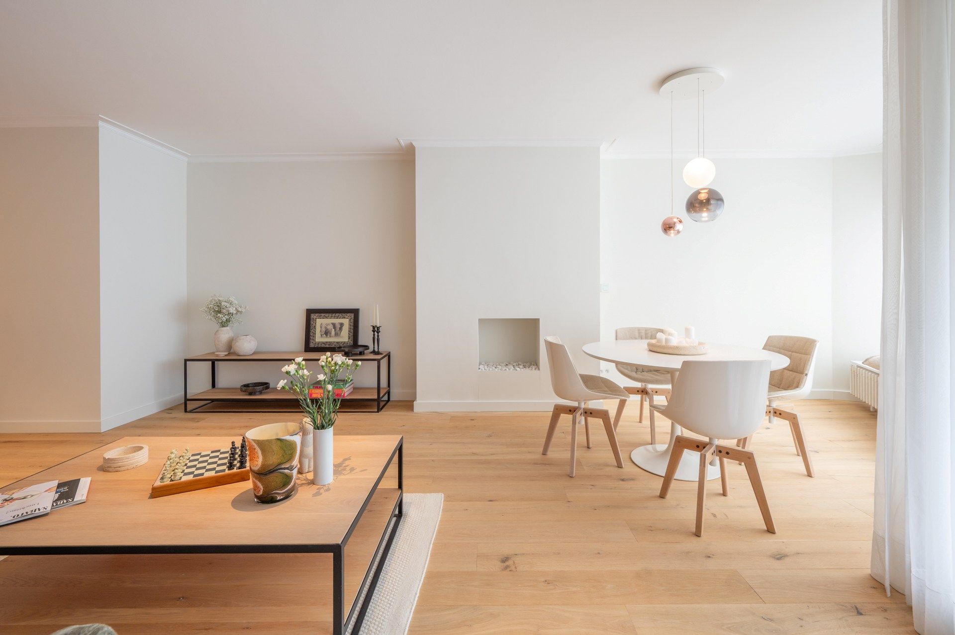 Stijlvol en volledig gerenoveerd appartement op wandelafstand van zee en het commerciële centrum. foto 3