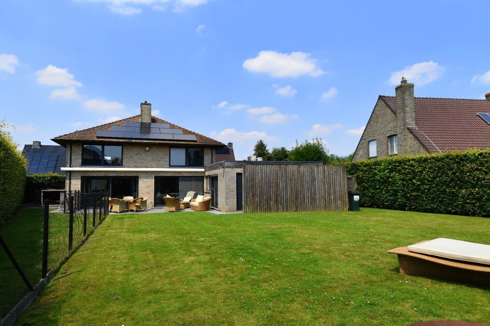 Villa mét praktijkruimte te koop in Zwevegem nabij Kortrijk foto 23