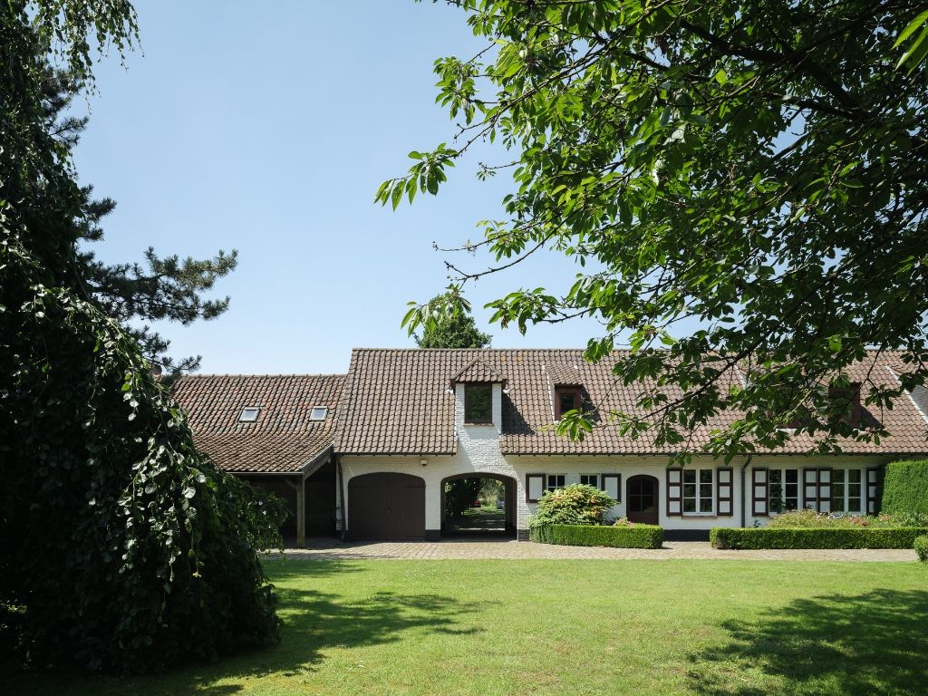 Destelbergen. Op te frissen woning in hoevestijl met aanhorigheden, gelegen op een bijzonder ruim perceel (4.783 m2) omgeven door groen. foto 15