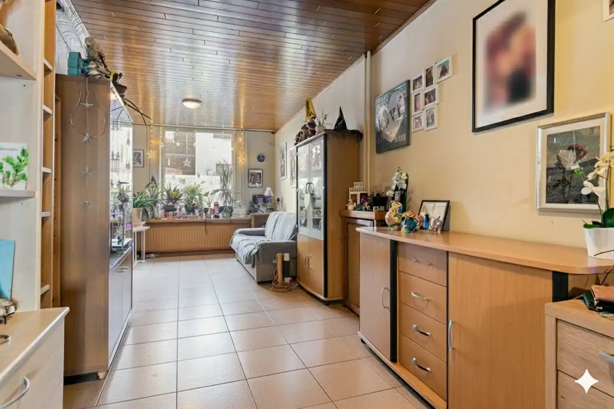 Instapklaar huis te koop nabij het centrum van Izegem. foto 13