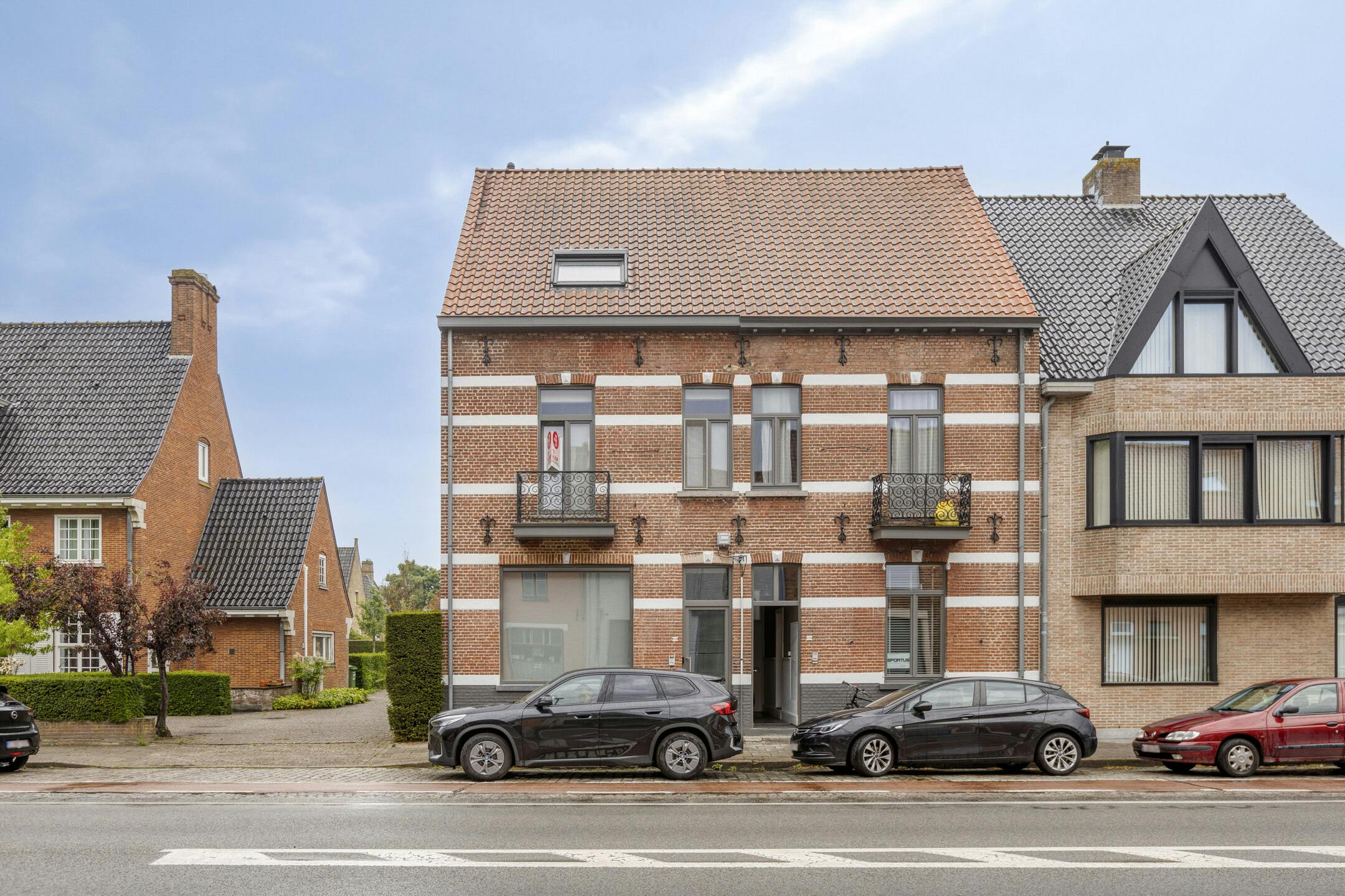 Unieke combinatie van wonen & werken -Huis met handelsruimte foto 15