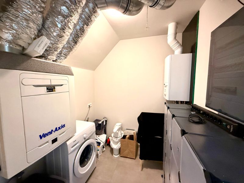 Recent duplex appartement met 2 slaapkamers en terras foto 20