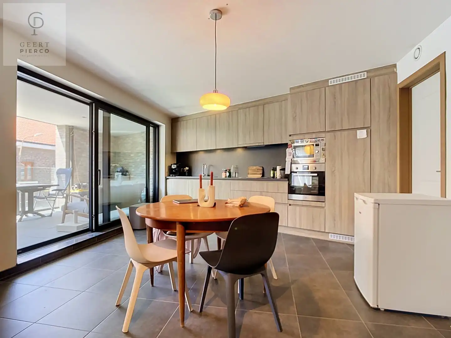 Knap appartemet met afgesloten garagebox foto 5