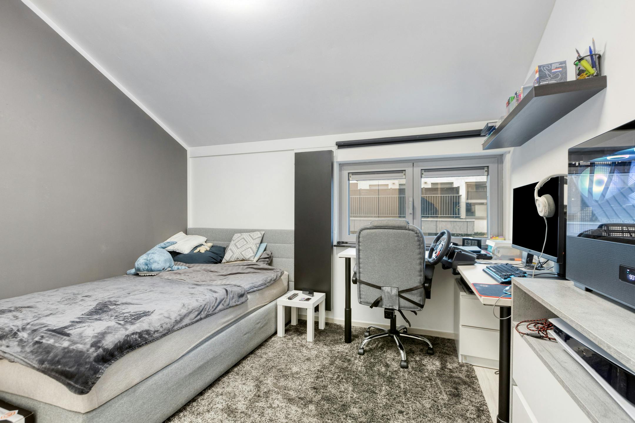 Energiezuinige woning met tuintje te koop in Maasmechelen foto 9