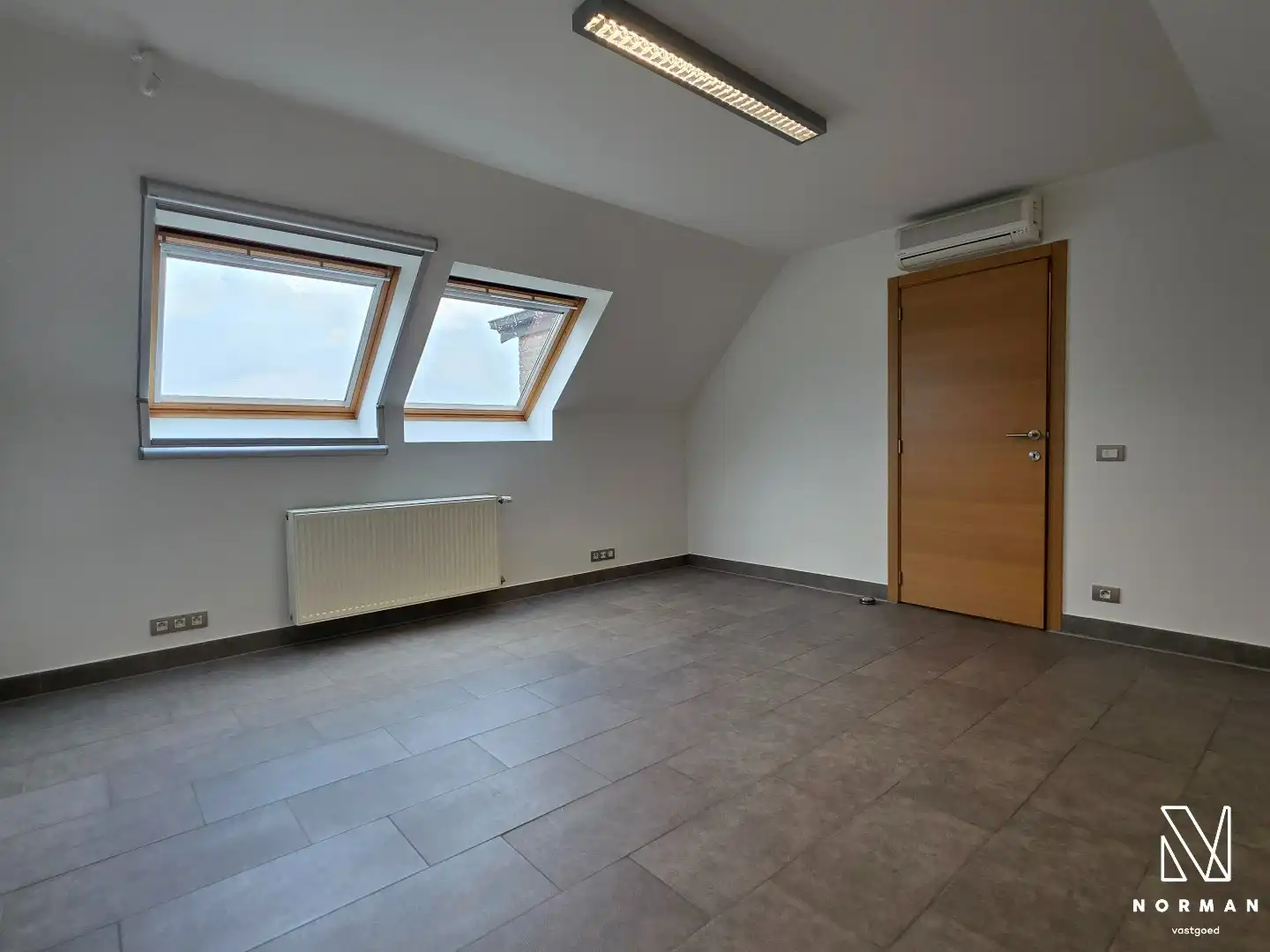 Prachtig domein met luxueuze instapklare villa, grote tuin en landbouwgrond in Hulste foto 33