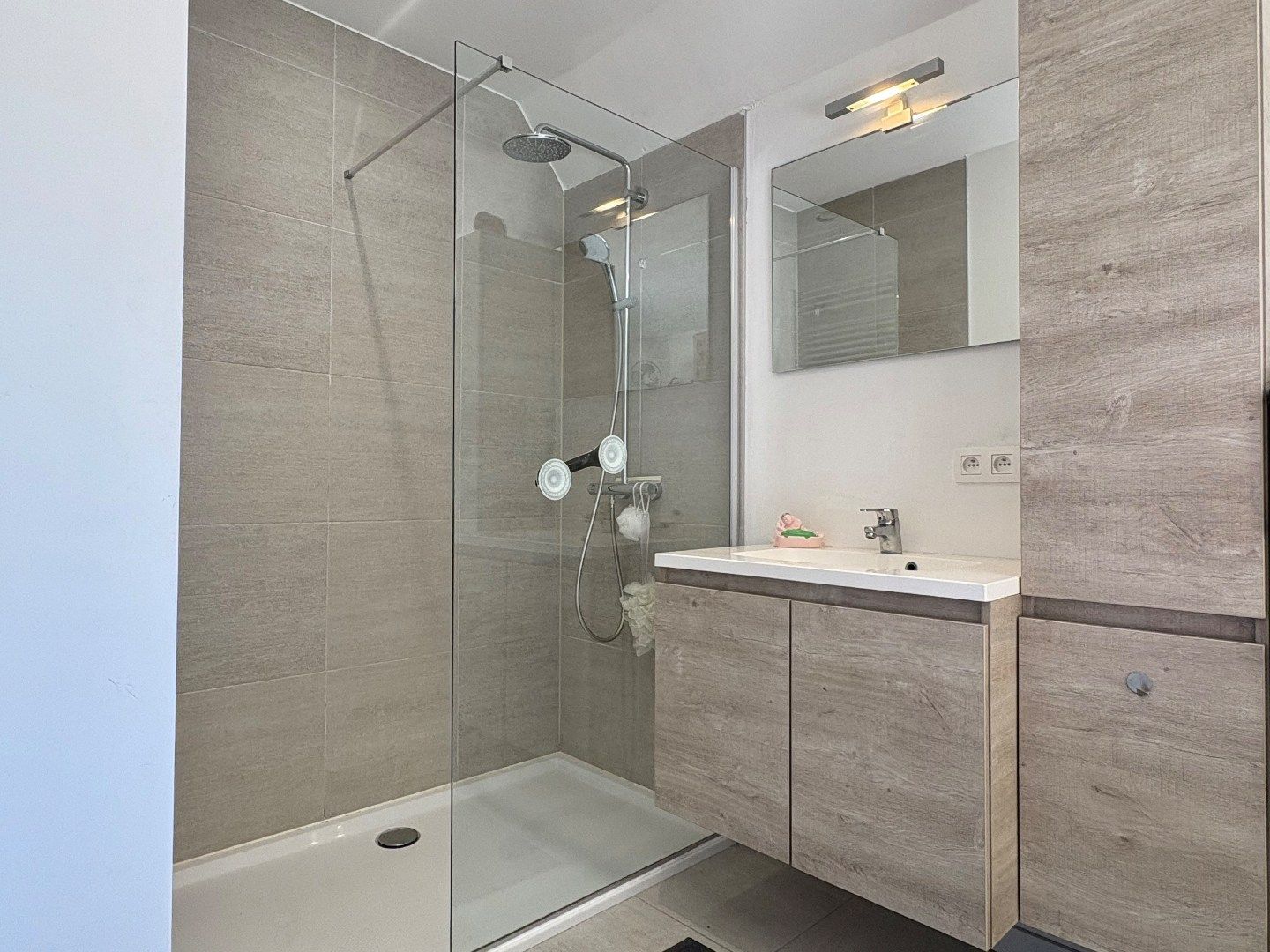 Nieuwbouw appartement te koop in Kortrijk met staanplaats en berging!  foto 7