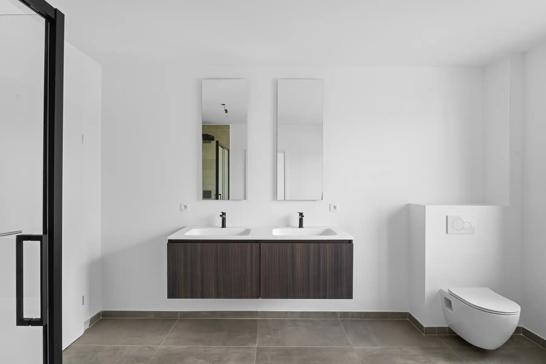 Modern comfort in een tijdloze halfopen bebouwing foto 21