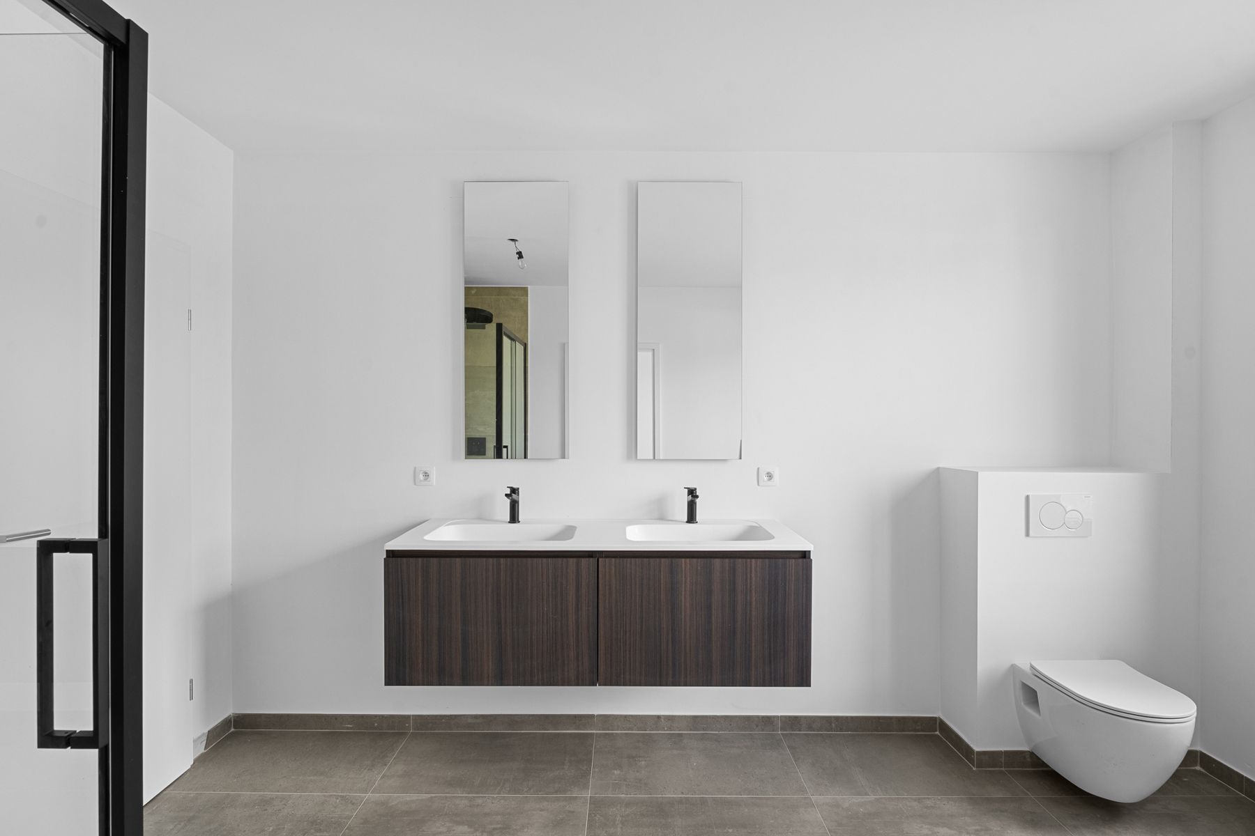 Modern comfort in een tijdloze halfopen bebouwing foto 21