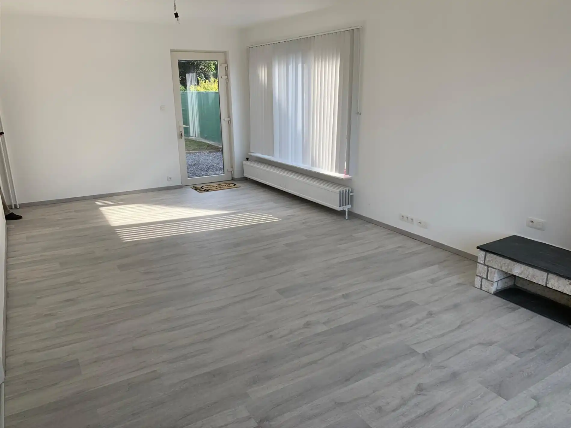 GEZINSWONING met 3 slaapkamers, garage en tuin te huur in LANAKEN !  foto 5