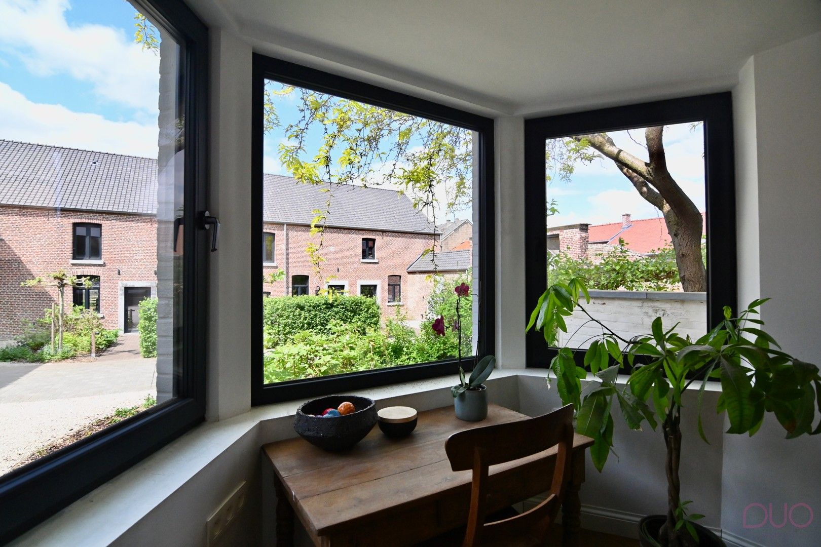 Exclusieve charmante vierkantshoeve in Gingelom met 5 slaapkamers,  drie afzonderlijke vakantiewoningen, grote schuur en achterliggende weide foto 10