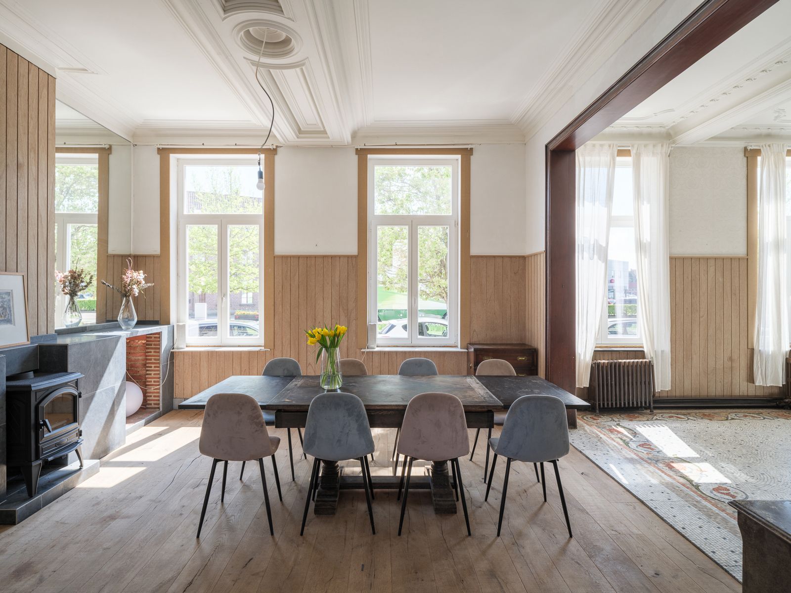 Karaktervolle woning met prachtige tuin in centrum Ronse! foto 6
