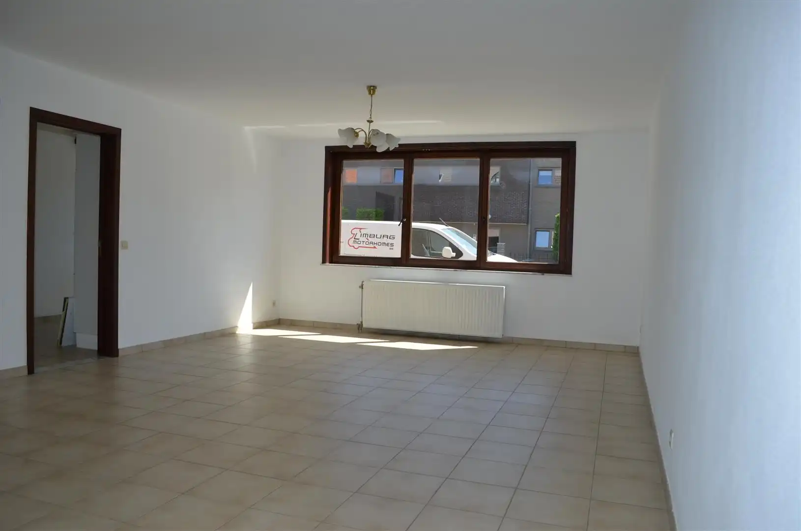 Gelijkvloers appartement met twee slaapkamers foto 2