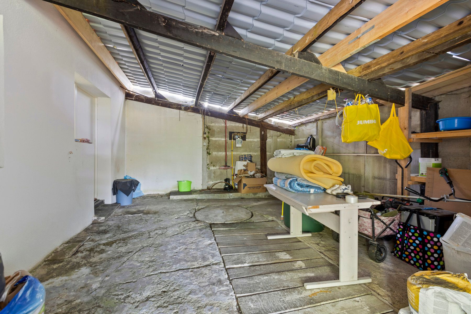 Gerenoveerde woning met drie slaapkamers foto 31
