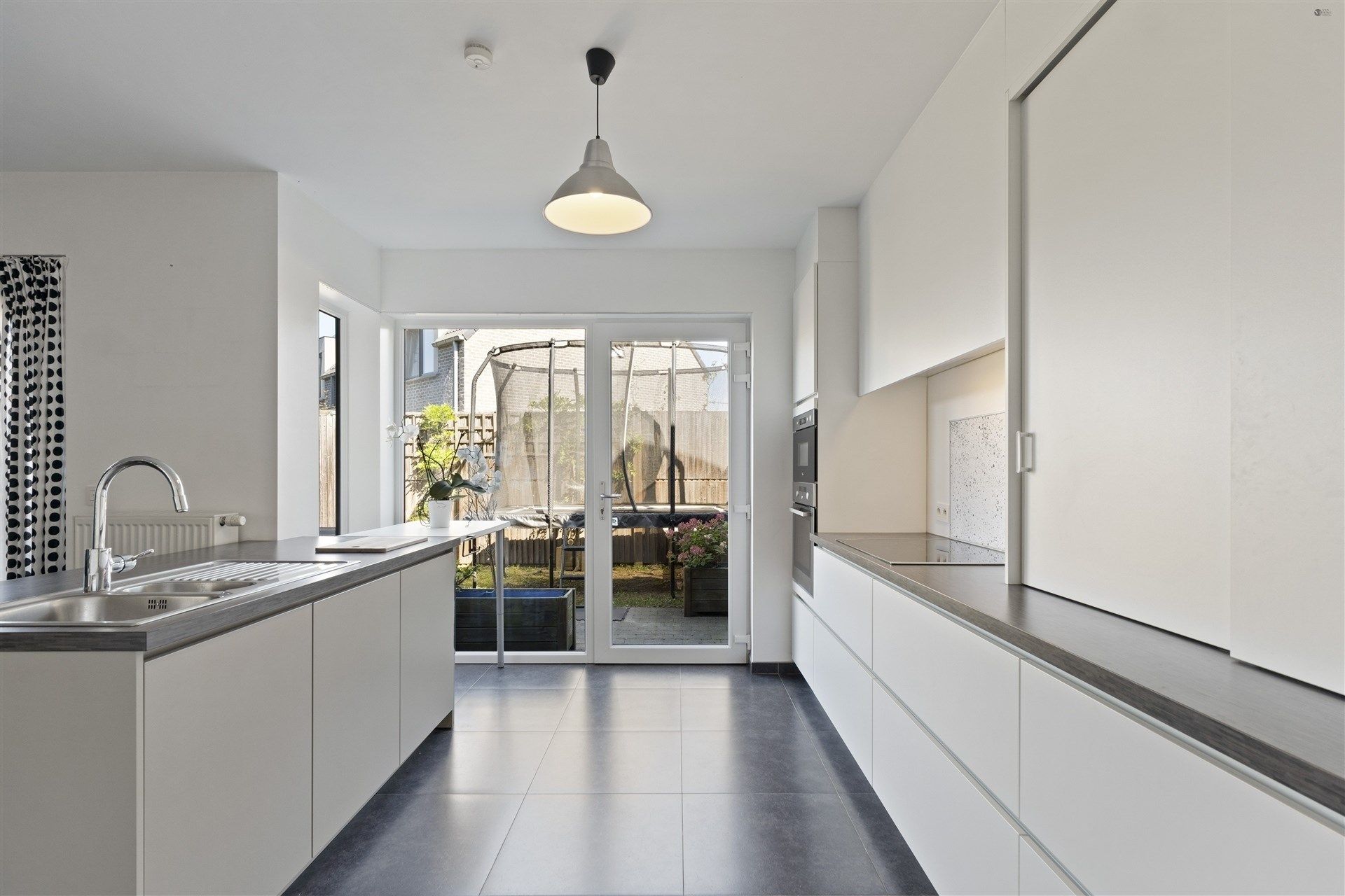Recente bebouwing met 3 slaapkamers foto 6