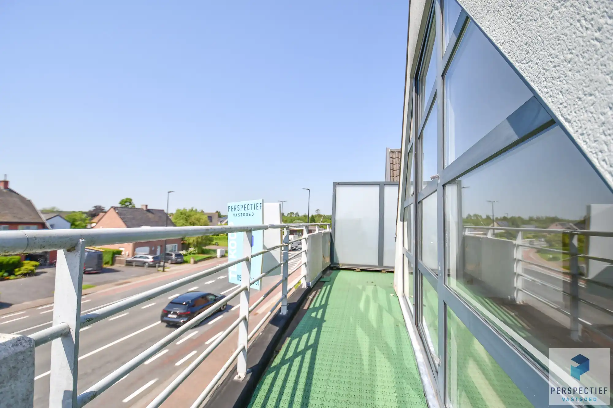 Goed gelegen appartement met 2 slpk - 2 terrassen & autostaanplaats foto 11