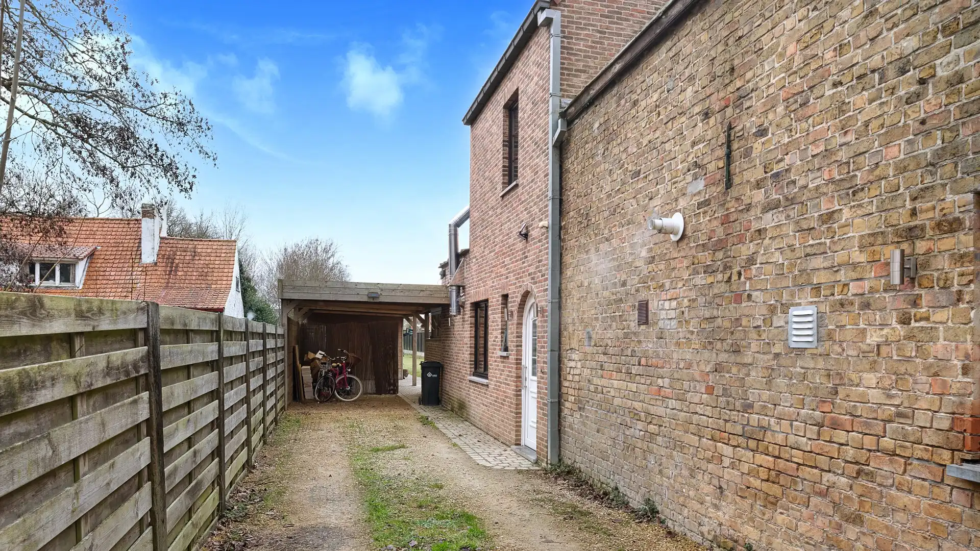 Charmante woning met een zalige tuin te Moerkerke foto 20