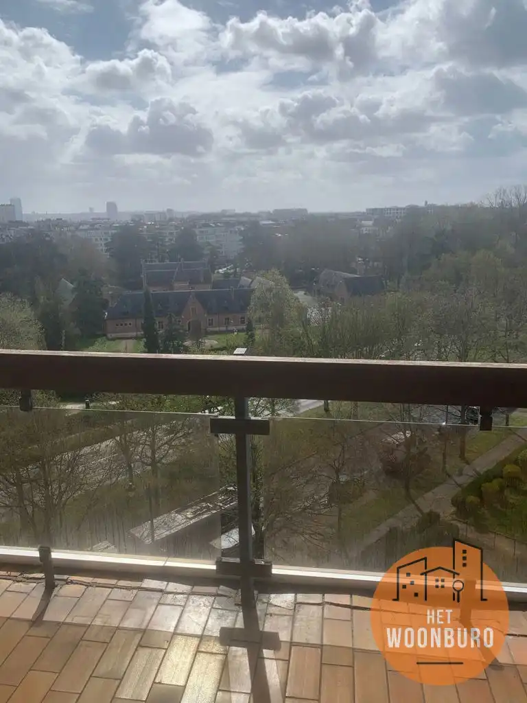 Appartement 6e verdieping met garage foto 15