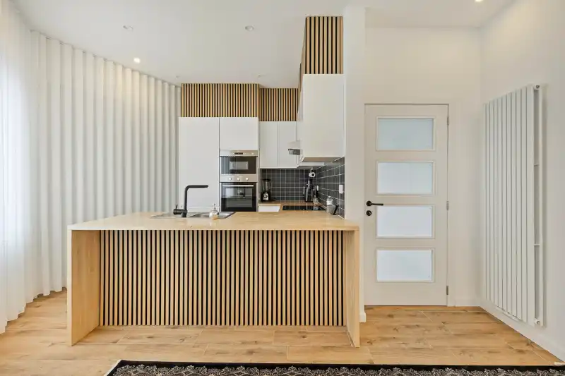 Lichtrijke hoekwoning met 3 slaapkamers, zonnepanelen en klein koertje foto 3
